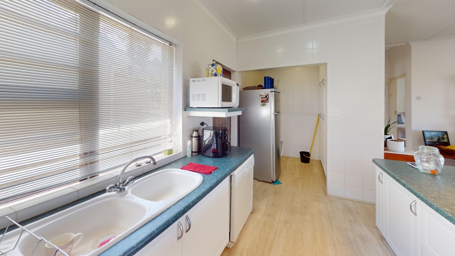 3 Bedroom Property for Sale in Palmiet Western Cape